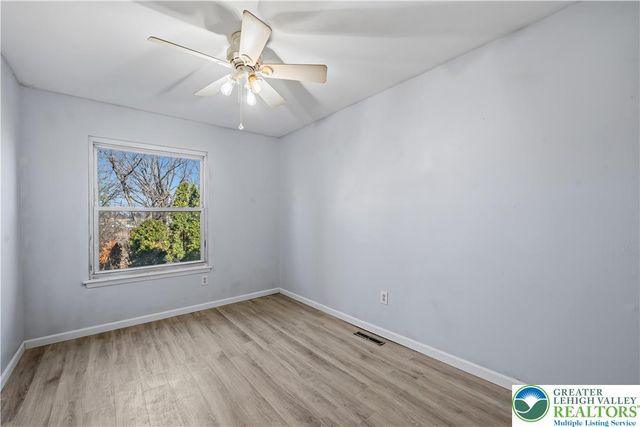 1613 Shenandoah Court, South Whitehall Twp, PA 18104