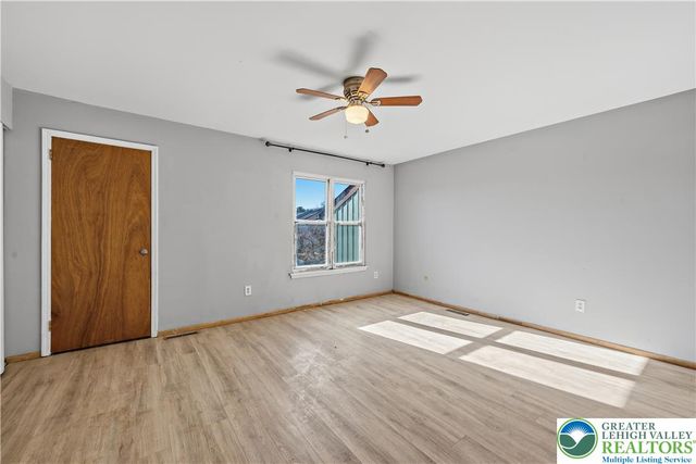 1613 Shenandoah Court, South Whitehall Twp, PA 18104