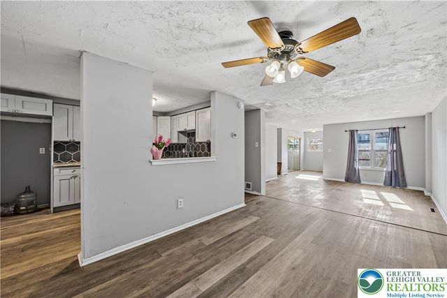 1613 Shenandoah Court, South Whitehall Twp, PA 18104