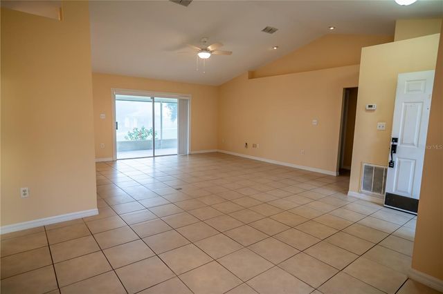 8740 SPYGLASS LOOP, Clermont, FL 34711