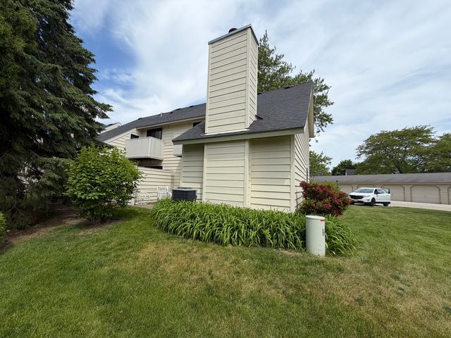 661 Mitchell Court 661, Gurnee, IL 60031
