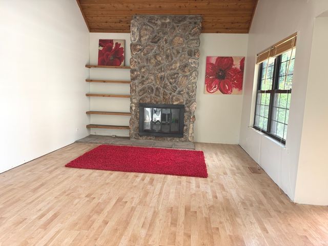 661 Mitchell Court 661, Gurnee, IL 60031