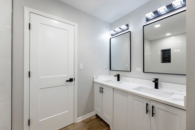 2906 Meadowview Lane, Montgomery, IL 60538