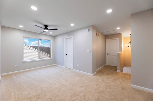 2906 Meadowview Lane, Montgomery, IL 60538