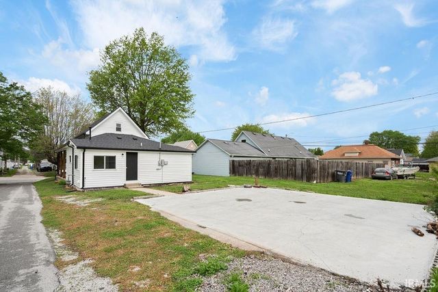 912 N COURTLAND Avenue, Kokomo, IN 46901