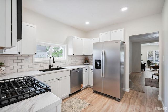 912 N COURTLAND Avenue, Kokomo, IN 46901
