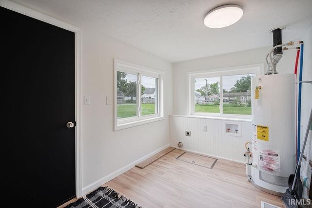912 N COURTLAND Avenue, Kokomo, IN 46901