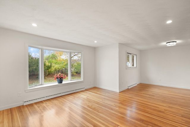 10 Butterworth Rd, Beverly, MA 01915