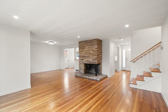 10 Butterworth Rd, Beverly, MA 01915