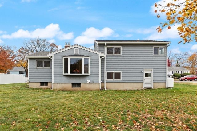 10 Butterworth Rd, Beverly, MA 01915