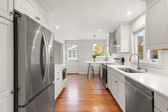 10 Butterworth Rd, Beverly, MA 01915