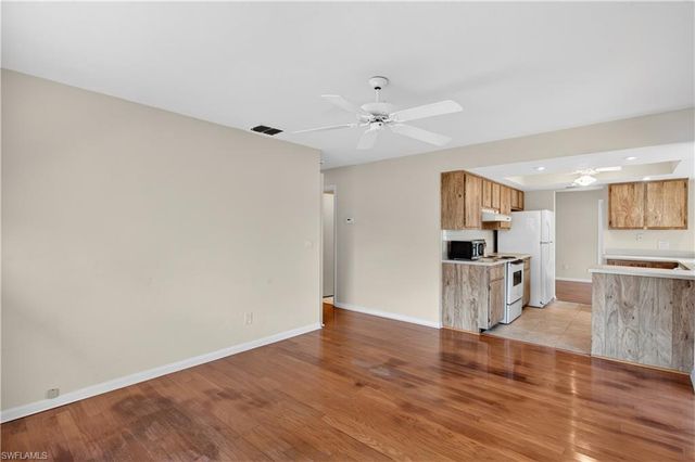 9708 Foxglove CIR, Fort Myers, FL 33919
