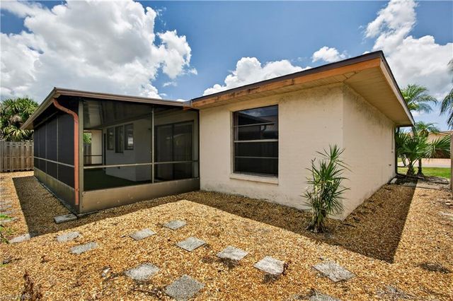 9708 Foxglove CIR, Fort Myers, FL 33919