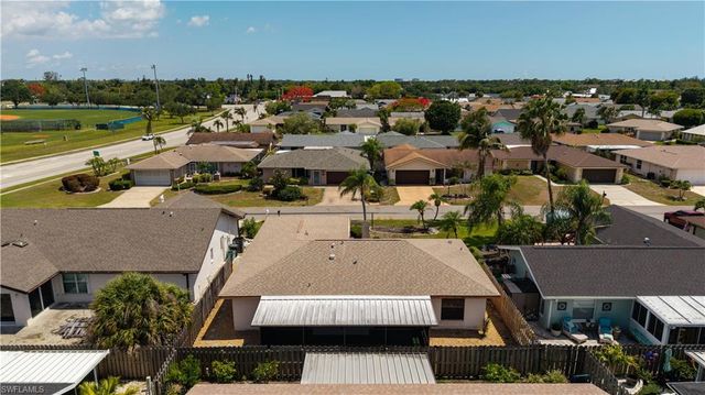 9708 Foxglove CIR, Fort Myers, FL 33919