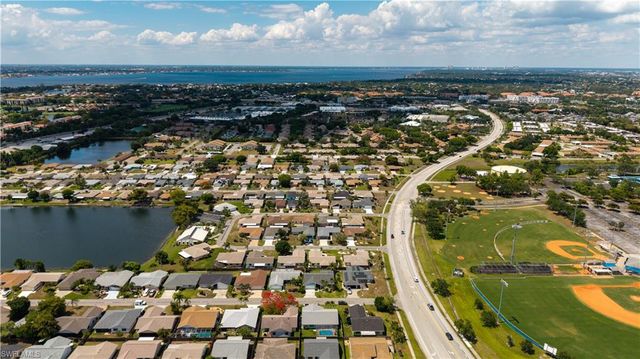 9708 Foxglove CIR, Fort Myers, FL 33919