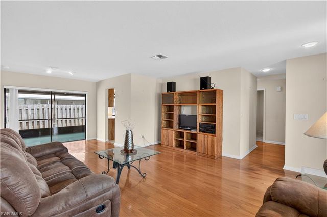 9708 Foxglove CIR, Fort Myers, FL 33919