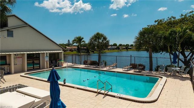 9708 Foxglove CIR, Fort Myers, FL 33919