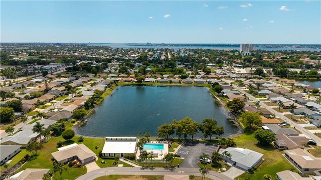 9708 Foxglove CIR, Fort Myers, FL 33919