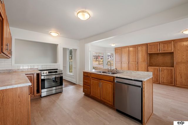 1801 Hancock Street, Bellevue, NE 68005