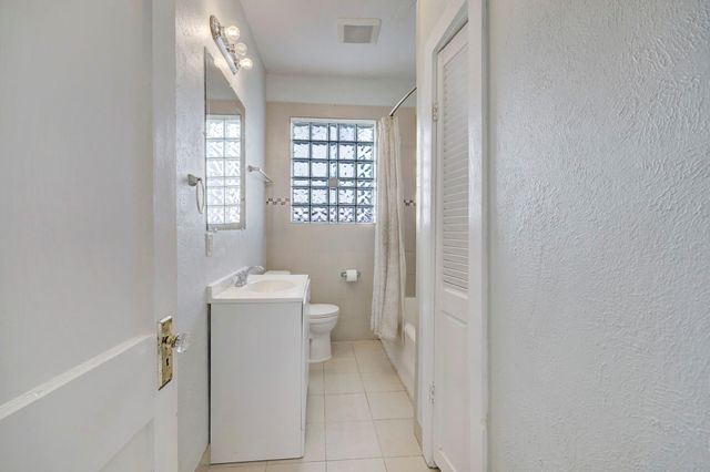 1649 W Main Street 3, Houston, TX 77006