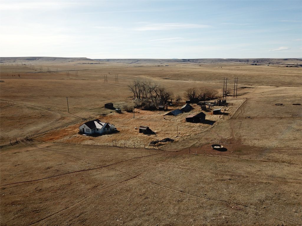 205 Ross Road, Great Falls, MT 59405 photo 2
