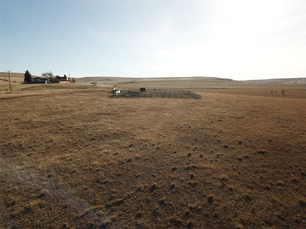 205 Ross Road, Great Falls, MT 59405 photo 9