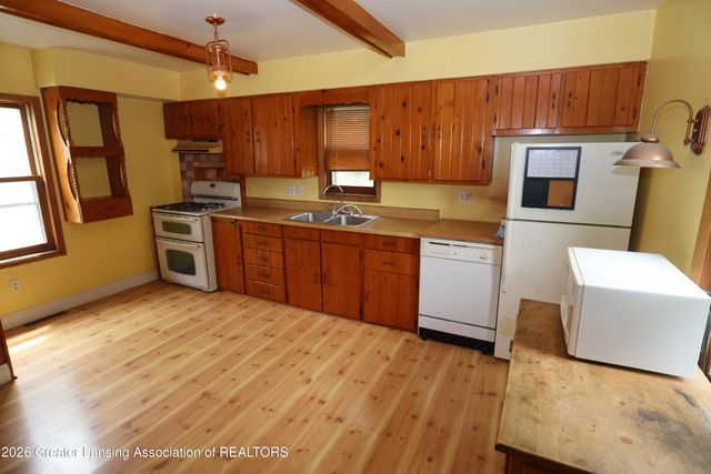 615 N Grace Street, Lansing, MI 48917