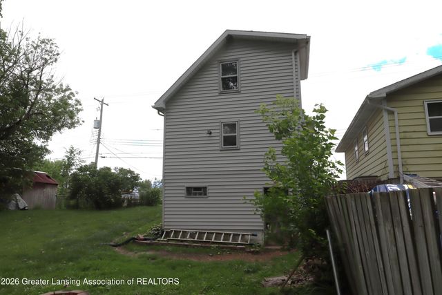 615 N Grace Street, Lansing, MI 48917