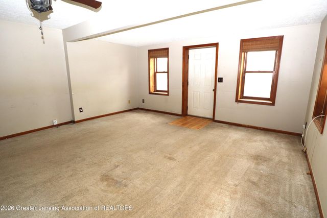 615 N Grace Street, Lansing, MI 48917