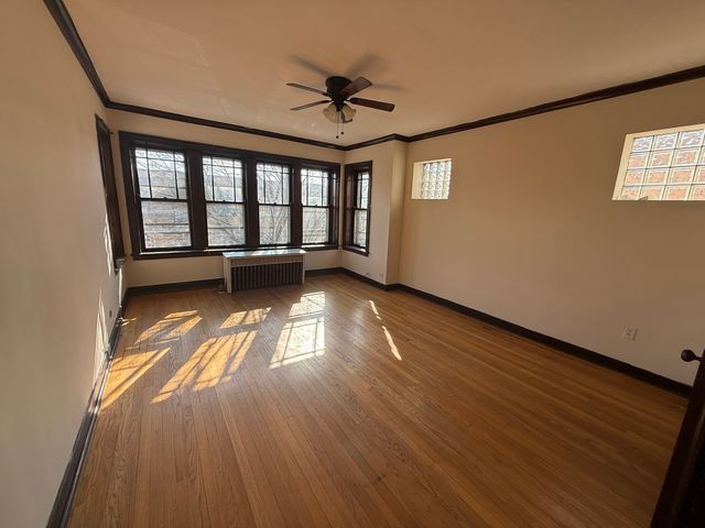 6645 W 21st Street 206, Berwyn, IL 60402