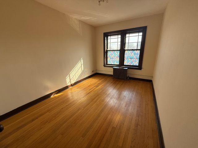 6645 W 21st Street 206, Berwyn, IL 60402