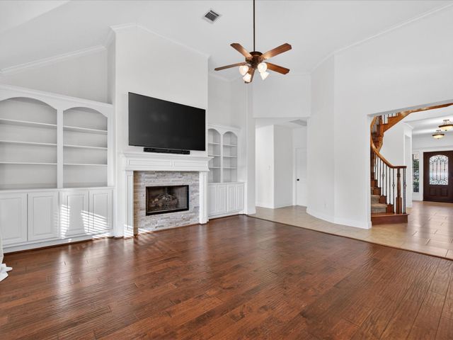 1007 Westwood North Drive, Magnolia, TX 77354