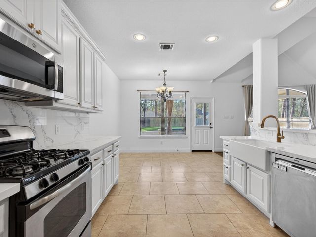 1007 Westwood North Drive, Magnolia, TX 77354