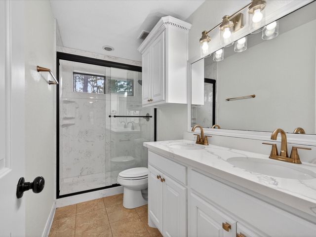 1007 Westwood North Drive, Magnolia, TX 77354