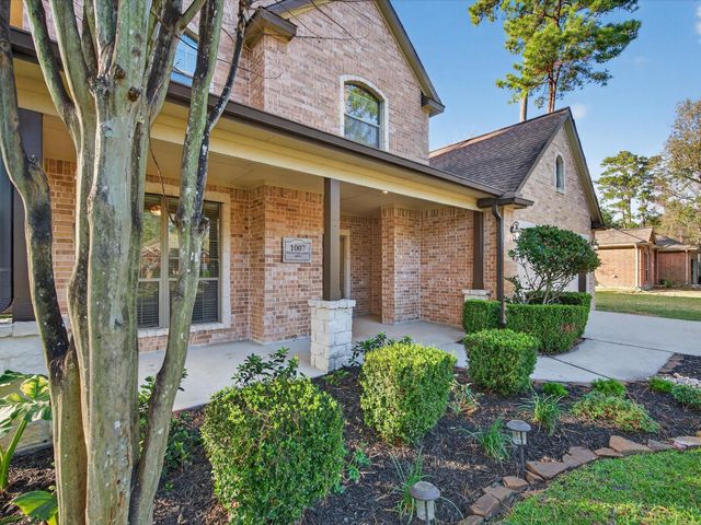 1007 Westwood North Drive, Magnolia, TX 77354