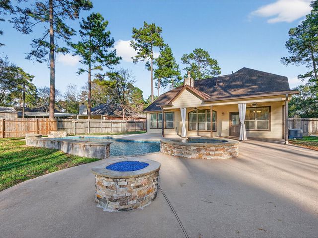 1007 Westwood North Drive, Magnolia, TX 77354