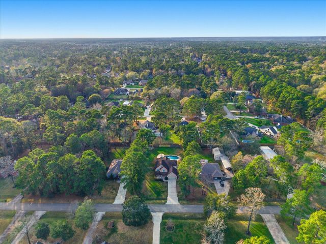 1007 Westwood North Drive, Magnolia, TX 77354