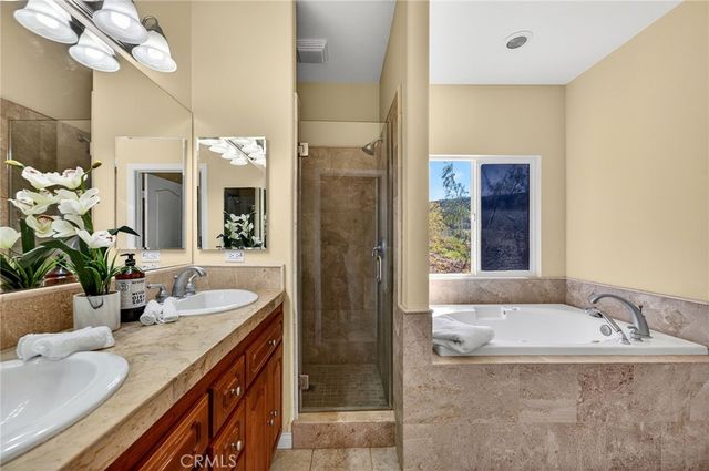 39475 Bruce Lane, Temecula, CA 92592