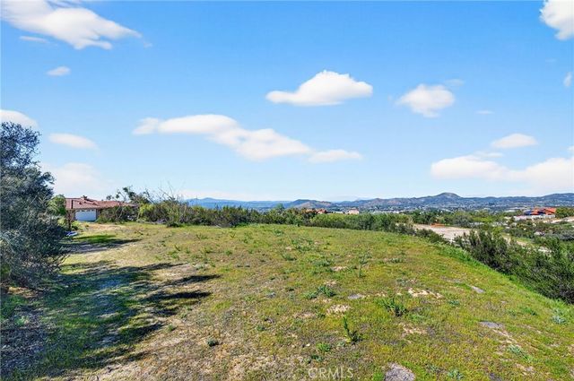 39475 Bruce Lane, Temecula, CA 92592