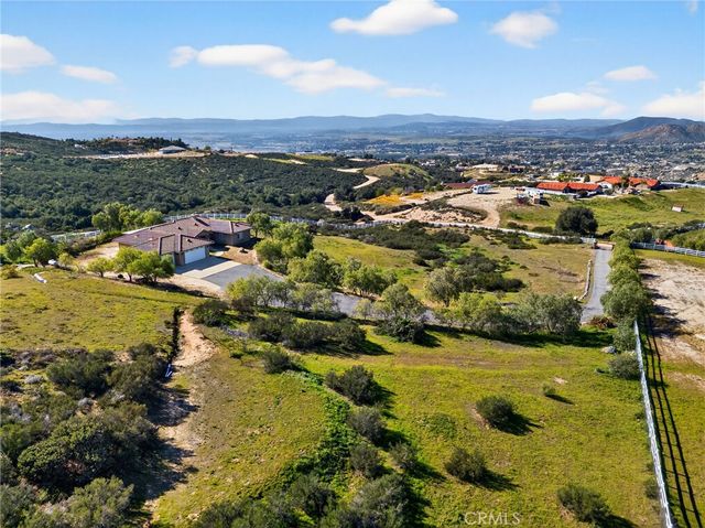 39475 Bruce Lane, Temecula, CA 92592