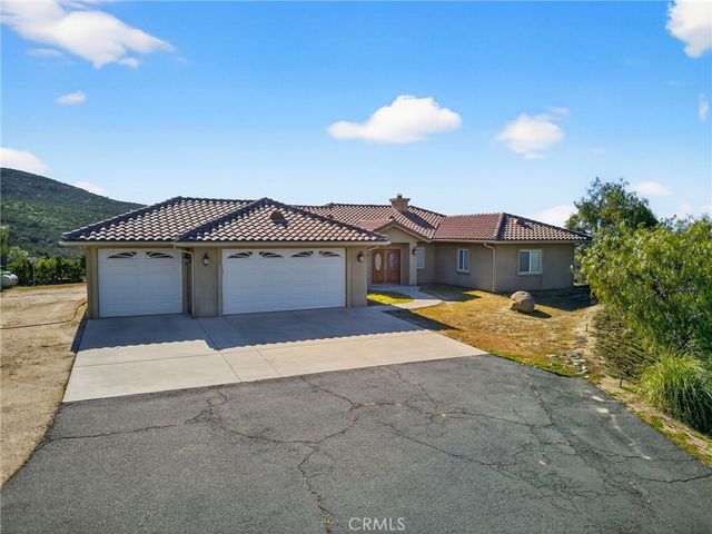 39475 Bruce Lane, Temecula, CA 92592