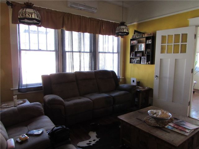 915 Carswell Ave, Waycross, GA 31501