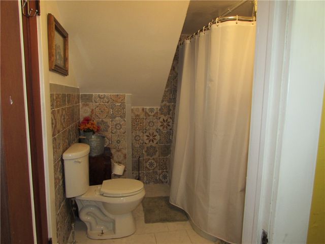 915 Carswell Ave, Waycross, GA 31501