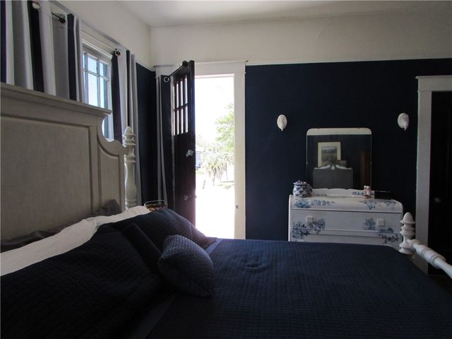 915 Carswell Ave, Waycross, GA 31501