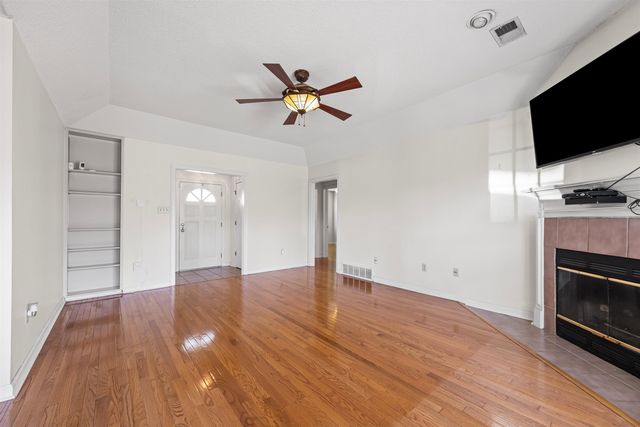 8645 BAZEMORE RD, Memphis, TN 38018