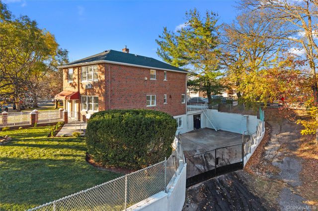 3135 Spencer Drive, Bronx, NY 10465