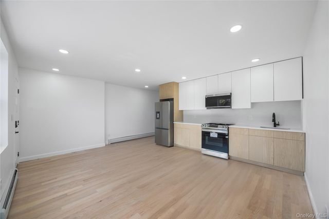 3135 Spencer Drive, Bronx, NY 10465