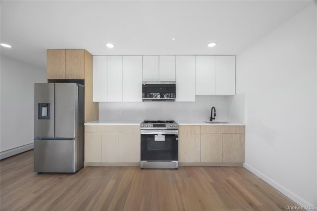 3135 Spencer Drive, Bronx, NY 10465