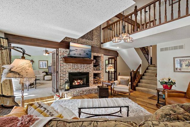 8250 Havelock Court, Apple Valley, MN 55124