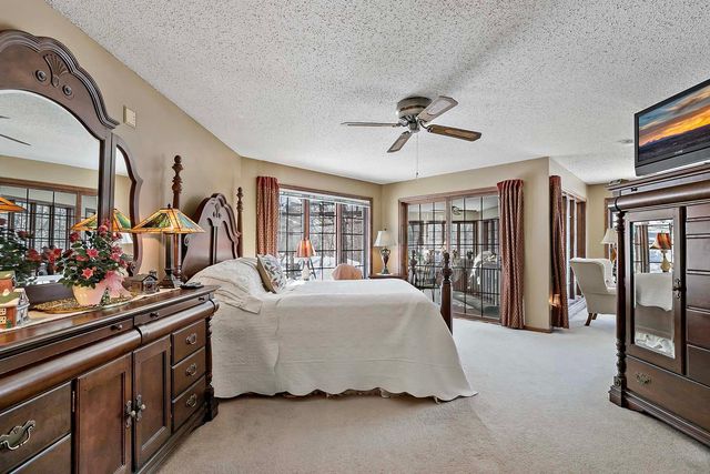 8250 Havelock Court, Apple Valley, MN 55124